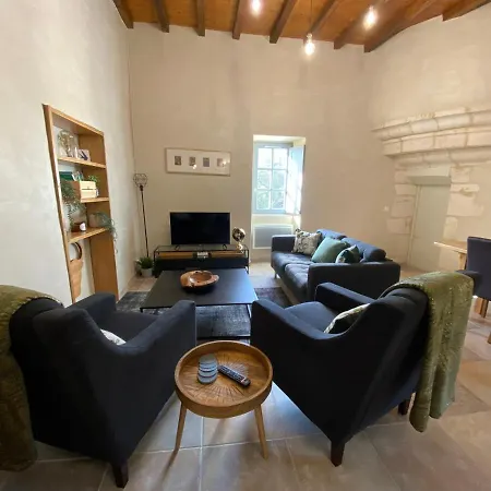 Apartment 4 Personnes Dans Chateau Avec Piscine Lussan (Gard)