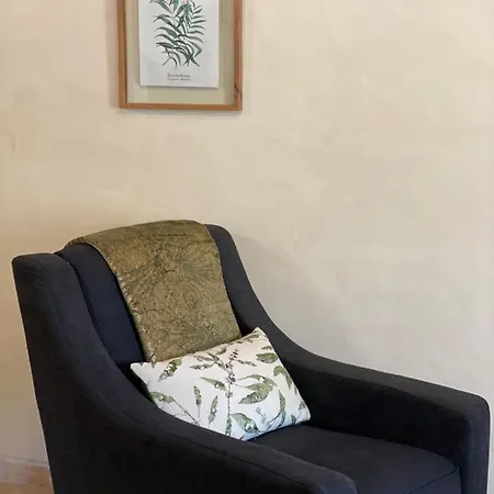 4 Personnes Dans Chateau Avec Piscine Apartment *