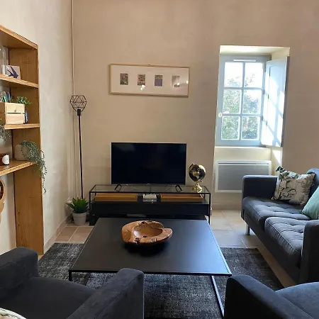 Apartament 4 Personnes Dans Chateau Avec Piscine