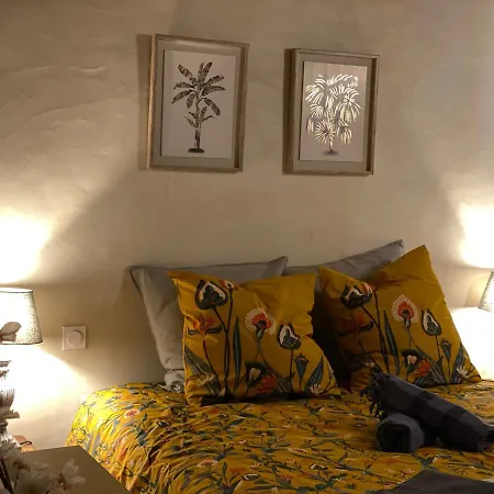Apartment 4 Personnes Dans Chateau Avec Piscine *