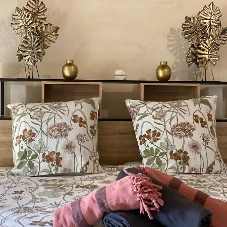 דירה 4 Personnes Dans Chateau Avec Piscine *